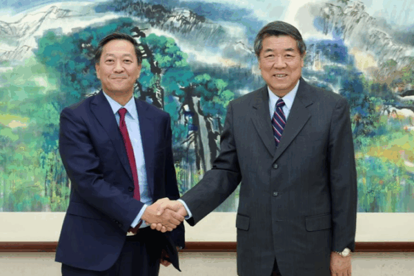 China Welcomes Global Investors Amid Economic Confidence Boost 🤝