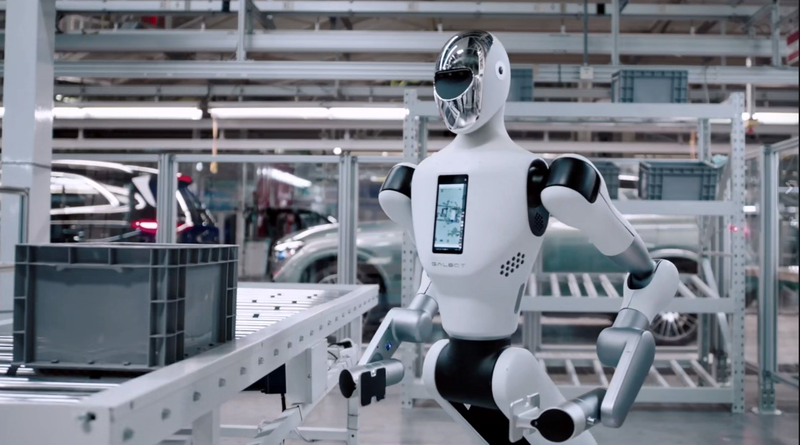 8OZDR2PT46KHHR4QHO6M - 🌍NewspaperAmigo – Your Global News Buddy 🗞️ China’s Robot Revolution: How ‘Patient Capital’ is Fueling AI Breakthroughs 🤖💡 video poster