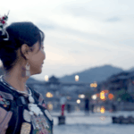 8XHSWOM0SOVD9O8AR0LC - 🌍NewspaperAmigo – Your Global News Buddy 🗞️ Lucy Explores Fenghuang: Ancient Town Wonders & Buzzy Bites 🐝🏯 video poster