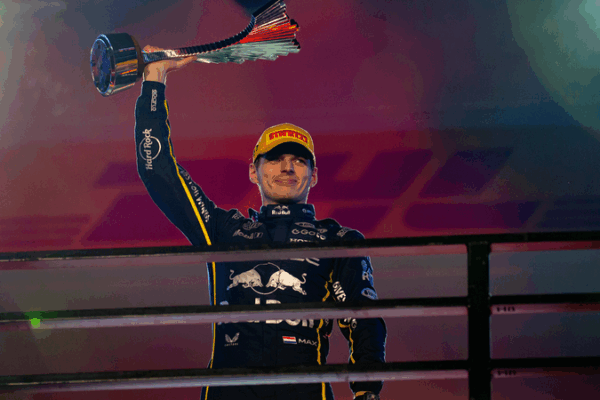 Verstappen Revs Up Title Hopes After Vegas GP Drama 🏎️💨