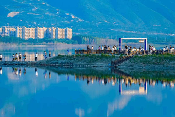 China’s Green Revolution: Leading the Global Eco-Charge 🌱🌍