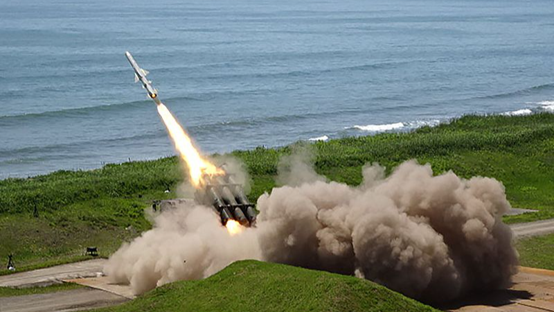 Japan's Militarism Concerns Rise After PM's Taiwan Remarks 🌏⚡