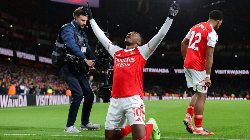 Eze’s Hat-Trick Ignites Arsenal’s Title Charge in North London Derby 🎩⚽