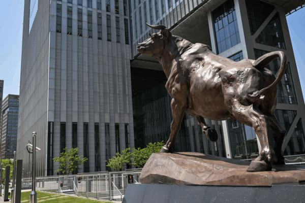 Foreign Investors Double Down on China's Tech Boom 🚀