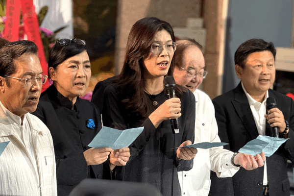 KMT Chair Urges 1992 Consensus to Ease Taiwan Strains 🌏