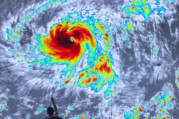 Philippines Braces for Super Typhoon as Search for Storm Victims Pauses 🌪️🇵🇭