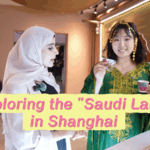 J47ZL96W9XC3B0MHU9OI - 🌍NewspaperAmigo – Your Global News Buddy 🗞️ Saudi Arabia Rolls Out Red Carpet for Chinese Travelers in 2025 🌍✨ video poster