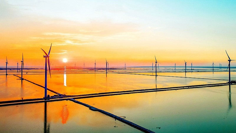 China Unveils Roadmap for Carbon Goals 🌱📈