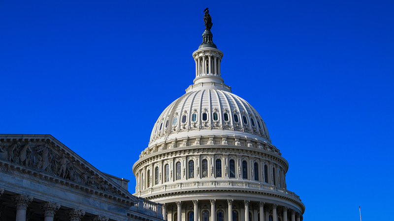 U.S. Gov't Shutdown Hits Record 36 Days 🚨✈️🍽️