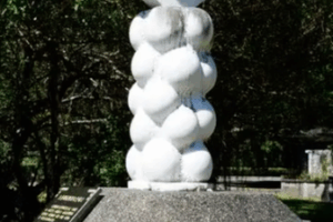 Taroko Monument Honors Taiwan's Indigenous Resistance Against Japanese Rule 🌿⚔️ video poster