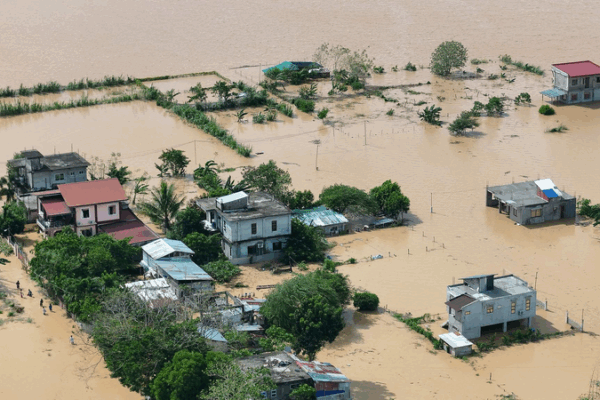 Philippines Storms: Death Toll Hits 250, Millions Displaced 🌪️