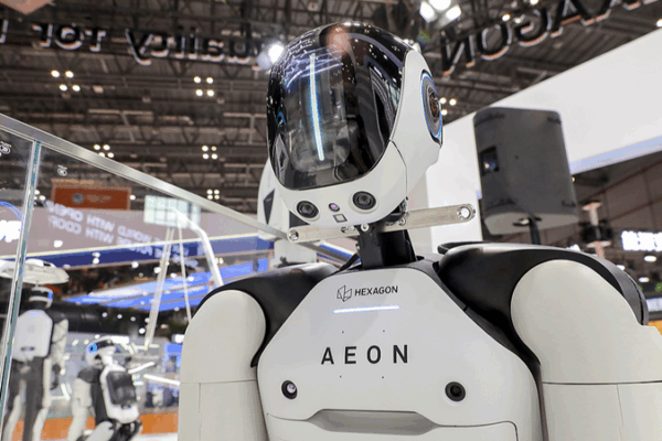 China’s Import Expo Sparks Global Tech Revolution 🌐🚀