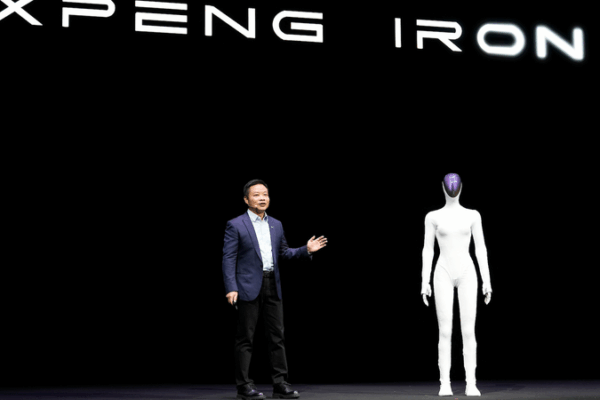 XPENG Unveils Next-Gen IRON Humanoid Robot at AI Day 2025 🚀🤖