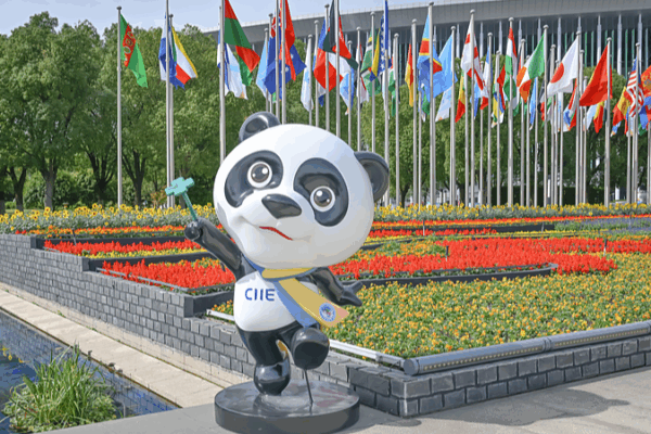 Premier Li Qiang Kicks Off China’s Mega Import Expo in Shanghai 🚀🌏