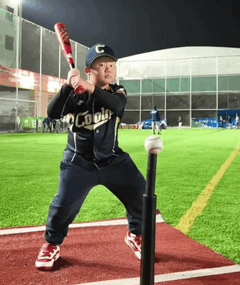 Chongqing's Youth Swing for Dreams ⚾️💫 video poster