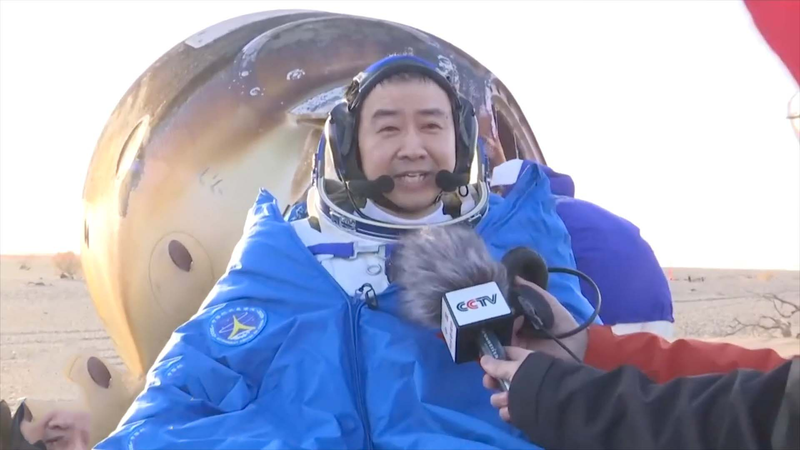 PJCLVFVBU15X1I0LBCM8 - 🌍NewspaperAmigo – Your Global News Buddy 🗞️ Shenzhou-20 Commander Chen Dong Safely Returns to Earth 🌍🚀 video poster