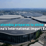 Q7NCFDBRIQFAMM1OM1TX - 🌍NewspaperAmigo – Your Global News Buddy 🗞️ Colombia Takes Center Stage at China’s Import Expo 🌟🇨🇴 video poster