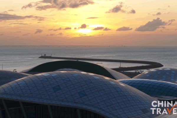 Hainan Duty-Free Upgrade Fuels Free Trade Boom 🛍️🌴