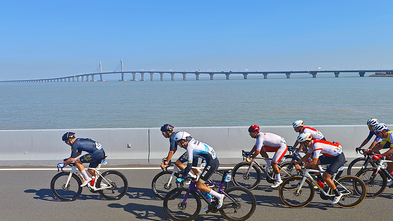 SSRTHUTVQVHJFP905UDI - 🌍NewspaperAmigo – Your Global News Buddy 🗞️ 🚴♂️ China's National Games Unite Greater Bay Area with Cross-Border Events 🌉