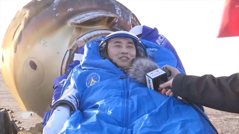 Shenzhou_20_Astronaut_Safely_Exits_Capsule_After_Historic_Mission_poster - 🌍NewspaperAmigo – Your Global News Buddy 🗞️ Shenzhou_20_Astronaut_Safely_Exits_Capsule_After_Historic_Mission video poster