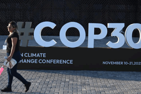 China Leads Global Green Shift with Record $675B Clean Energy Push 🌍⚡