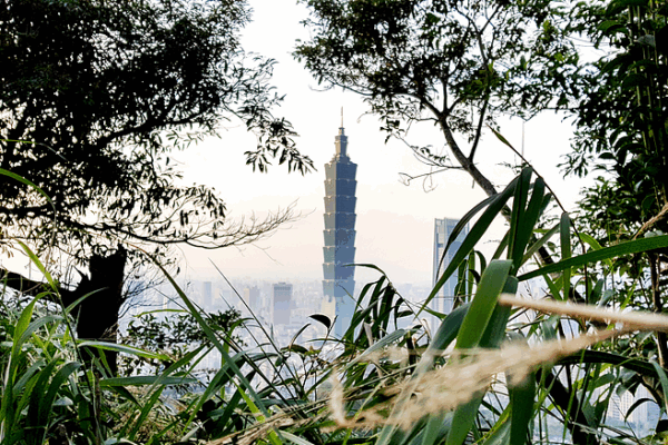 Taiwan_Leader_s_Moves_Risk_Cross_Strait_Stability__Experts_Warn