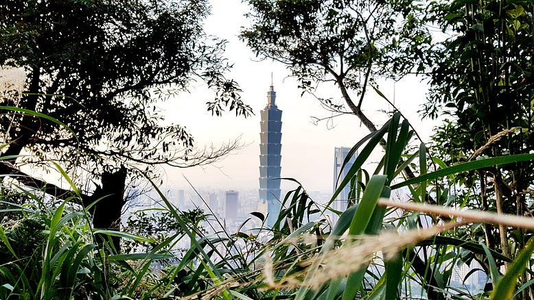 Taiwan_Leader_s_Moves_Risk_Cross_Strait_Stability__Experts_Warn - 🌍NewspaperAmigo – Your Global News Buddy 🗞️ Taiwan_Leader_s_Moves_Risk_Cross_Strait_Stability__Experts_Warn