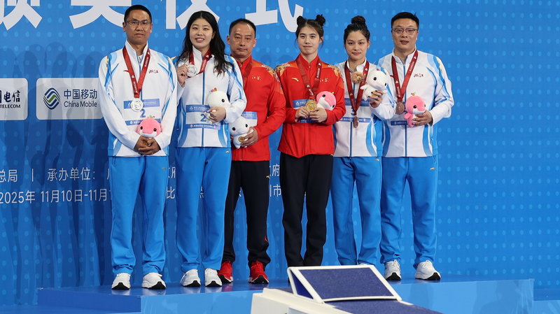 Zhang Yufei Shines, Ian Ho Makes History at China's National Games 🌊🏅