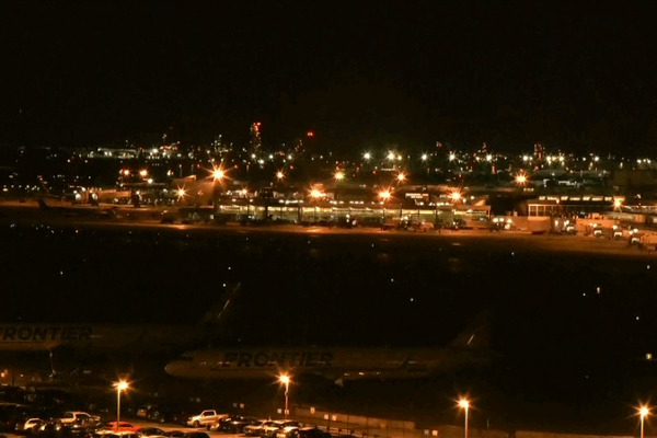 Chaos at Philly Airport as Gov't Shutdown Grounds Flights ✈️😱 video poster