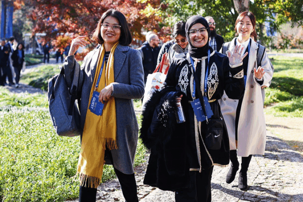 Xi Urges Young Sinologists to Bridge China-Global Ties 🌏