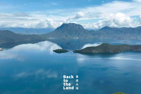 Lugu Lake: Where Nature Meets Timeless Tradition 🌄🚣♀️