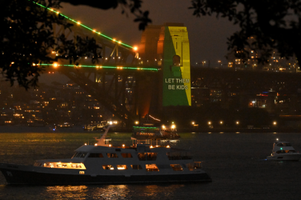 Australia Enacts Historic Social Media Ban for Under-16s 🚫📱 video poster