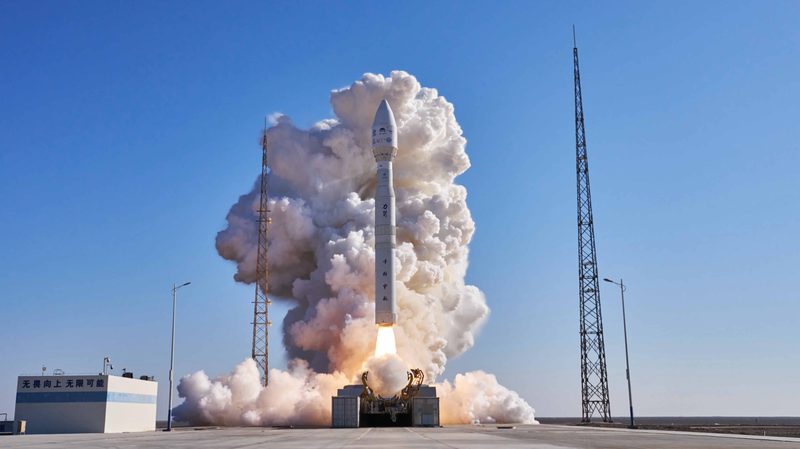 7FAD7N70OLWTX5O3LCY2 - 🌍NewspaperAmigo – Your Global News Buddy 🗞️ China's Lijian-1 Rocket Launches Nine Satellites into Orbit 🚀
