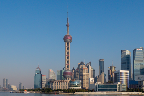 China’s 2025 Economy Praised for Tech & Resilience 🌟