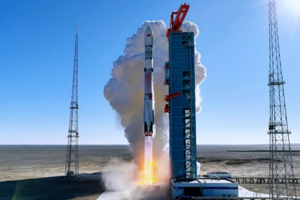 China's Zhuque-3 Rocket Soars: A New Era in Reusable Space Tech 🚀