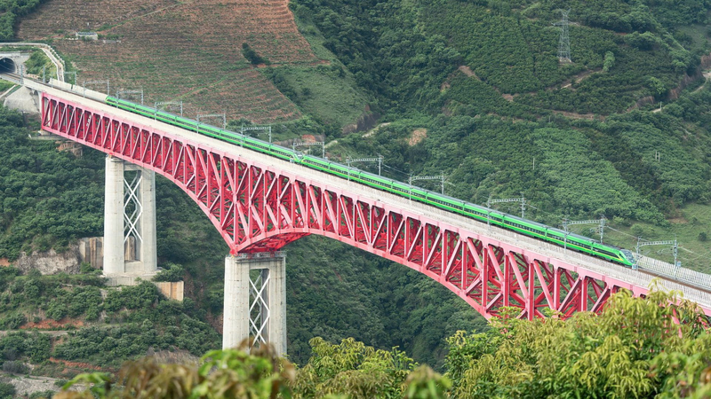 🚄 China-Laos Railway Transforms SE Asia: 62M Passengers & Counting!