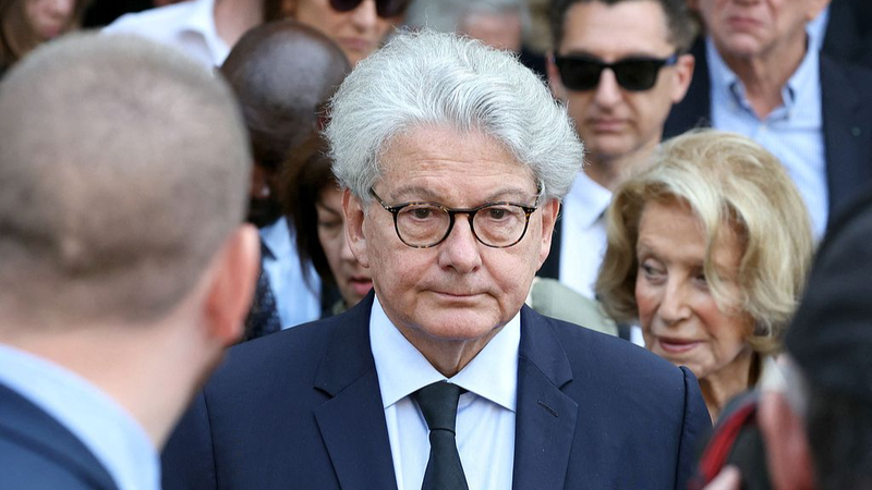 EU Slams U.S. Travel Bans Over Tech Regulation Dispute 🌐✈️