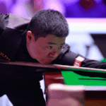 Ding Junhui Triumphs in All-Chinese UK Championship Clash 🎱