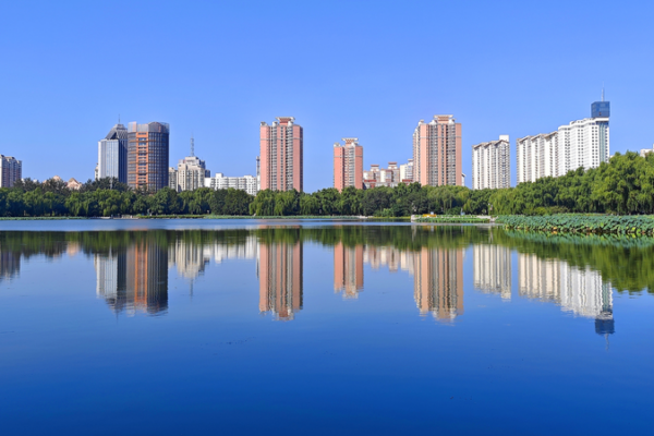 Beijing Hits Record-Low PM2.5 Levels in 2025 🌏💨