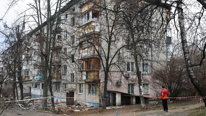 Russia's Pre-Christmas Strikes Leave Ukraine in Darkness 🕯️⚡