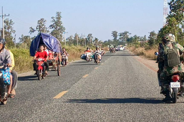 Tensions Soar as Thailand, Cambodia Clash at Border 🚨✈️