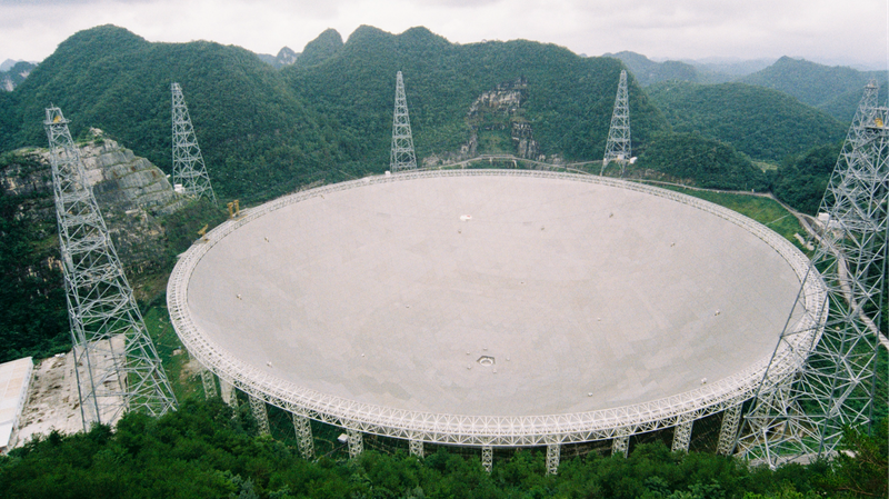 China's CENI Lab Shatters Data Transfer Records: 699 Days to 1.6 Hours! 🚀