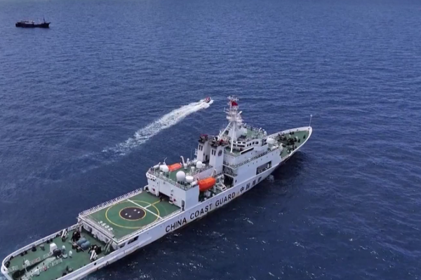 China Urges Philippines to Halt South China Sea Tensions 🌊✋