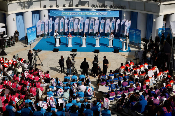 Hong_Kong_Faces_Dual_Crisis__Tragedy___Resilience_Ahead_of_Key_Election