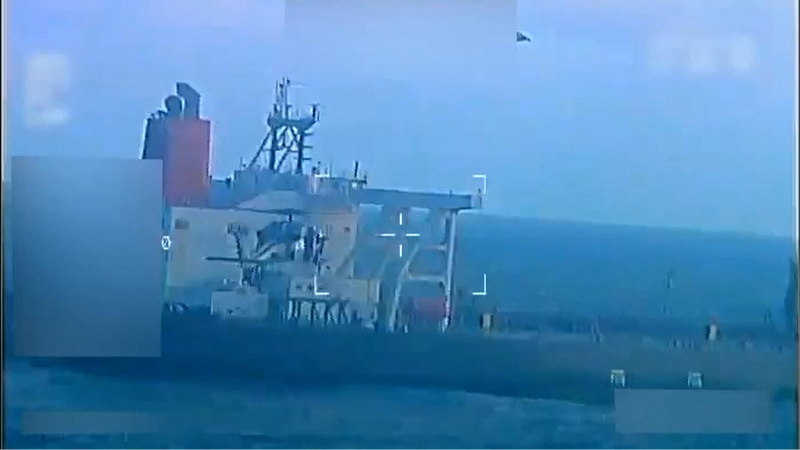 SMYZB35Z6BDI9TY0JHKC - 🌍NewspaperAmigo – Your Global News Buddy 🗞️ U.S. Seizes 'Largest Ever' Oil Tanker Near Venezuela 🌊⚓