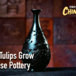 TNT7S7O52ICJXTJUOLH7 - 🌍NewspaperAmigo – Your Global News Buddy 🗞️ East Meets West: Chinese Pottery Blends Turkish Tulip Art 🌷🏺 video poster
