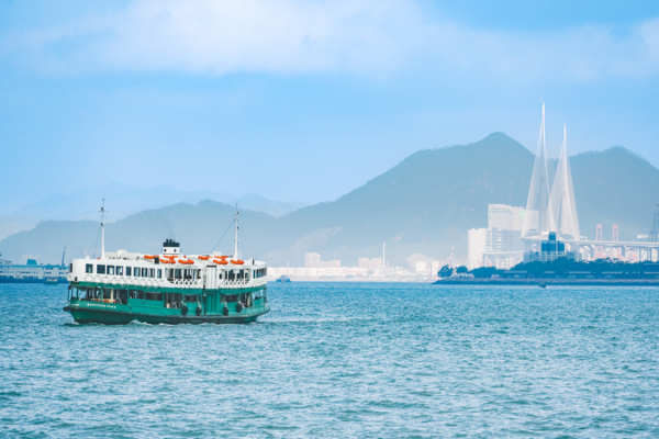 Hong Kong Fuels RMB's Global Rise 🌏💸