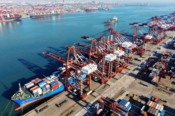 China's Trade Surplus: Mercantilism or Global Shifts? 🌏📊