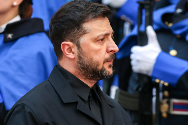 Ukraine Proposes Revised Peace Plan Amid U.S. Pressure 🕊️