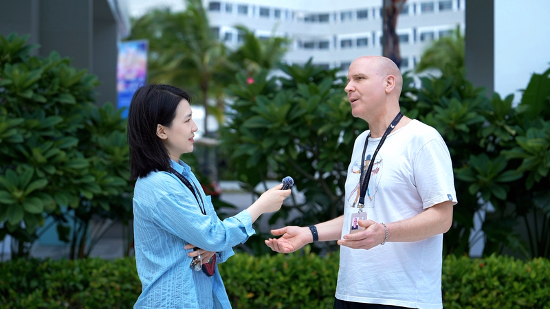 ZYFVGG5HBSXAJWY7RUDZ - 🌍NewspaperAmigo – Your Global News Buddy 🗞️ German Composer Praises Chinese Filmgoers at Hainan Festival 2025 🌴🎬 video poster